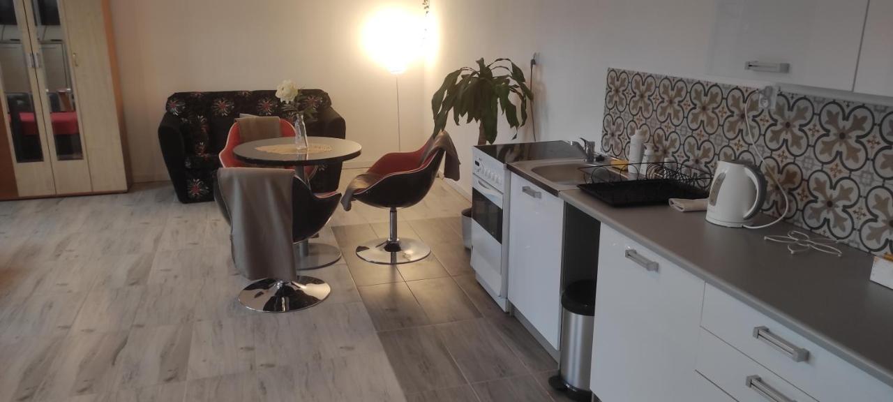 Studio Red Kot Zielona Góra Buitenkant foto